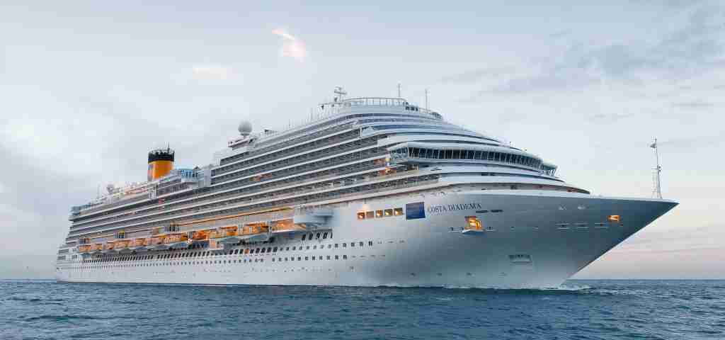 Nave Costa Diadema